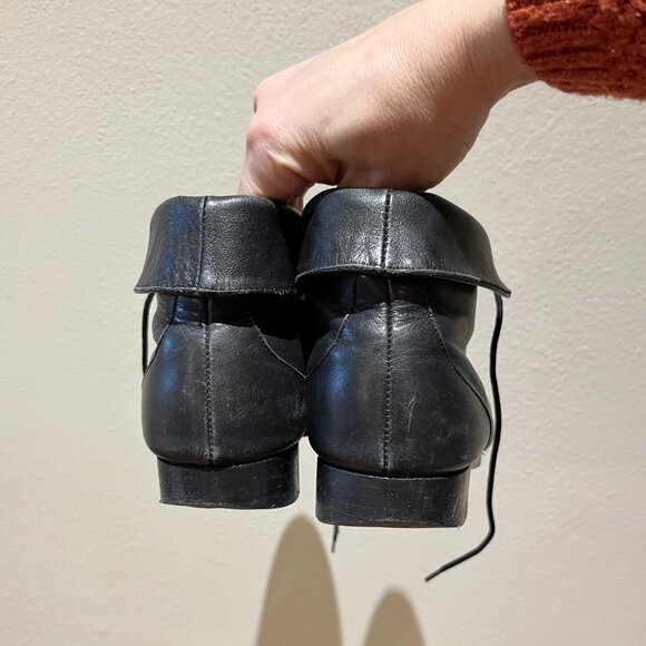 Black Leather Lace-Up Ankle Boots - Women's Size 9 - Picture 6 of 16